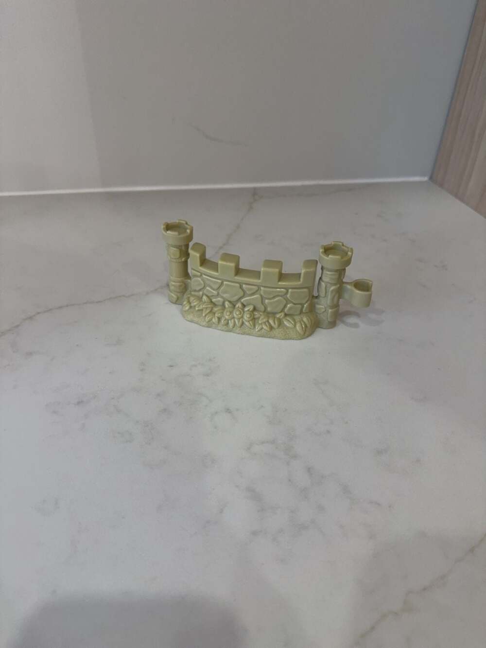 Fisher Price Little People Lil Kingdom Wall Fence Replacement